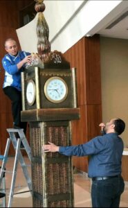 تصميم مميز لساعة الحرم المكى للفنان التشكيلى شريف بيومى