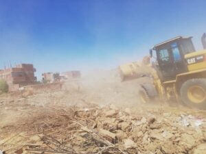 حملة مكبرة لإزالة حظائر الماشية القديمة بقرى البشندي في الوادي الجديد