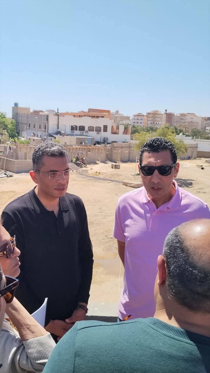 محافظ البحر الأحمر ووزير الشباب يضعان معسكر سفاجا على خريطة الرياضة والسياحة